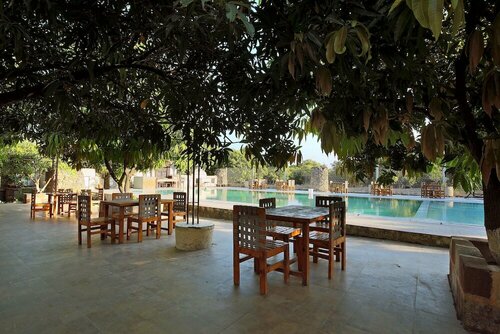 Гостиница Gir Lions Paw Resort With Swimming Pool