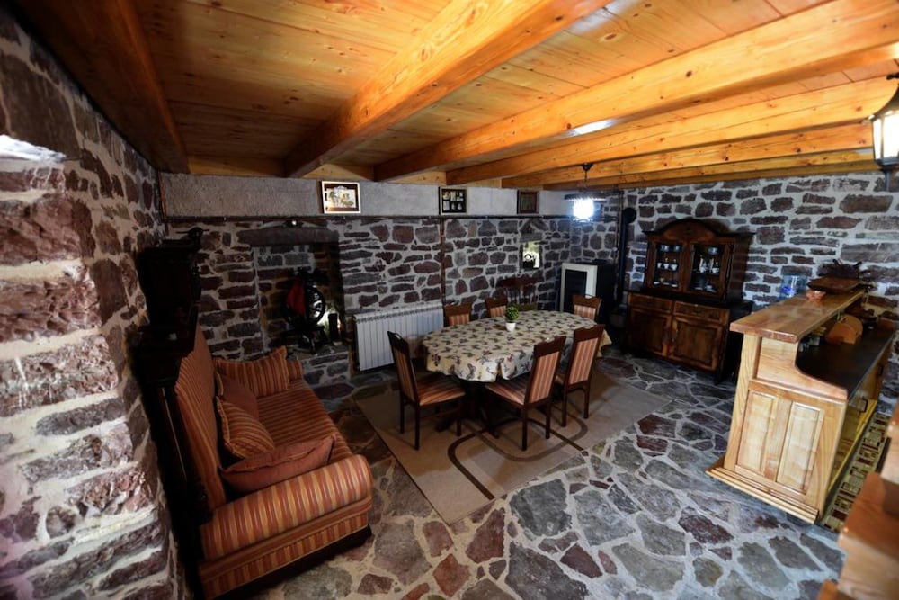 Фото Old Stone House Villas