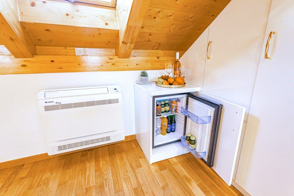 Фото L U X E Split Luxury Rooms