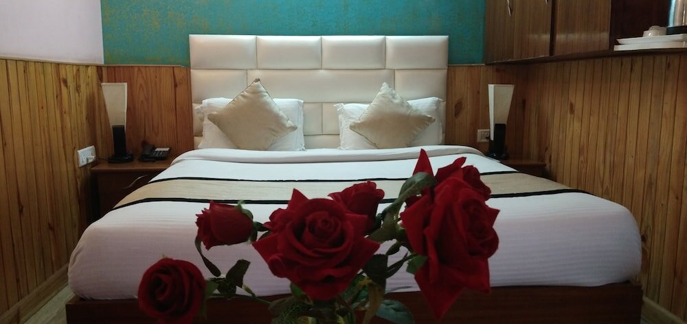 Фото Hotel Mount Royale