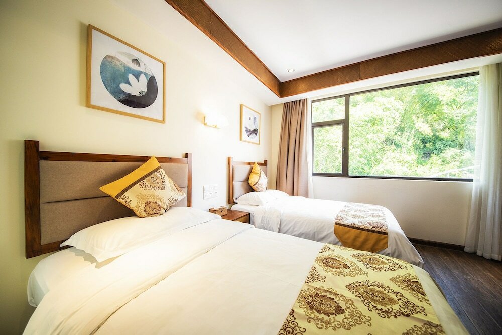 Фото Dongfang Tianshe Resort