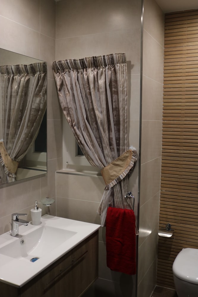 Фото Seaside Apartment