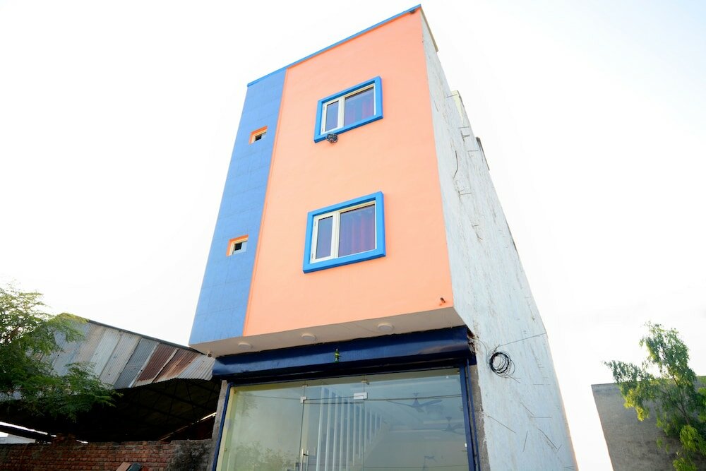 Фото Oyo 22993 Hotel Ozas Grand