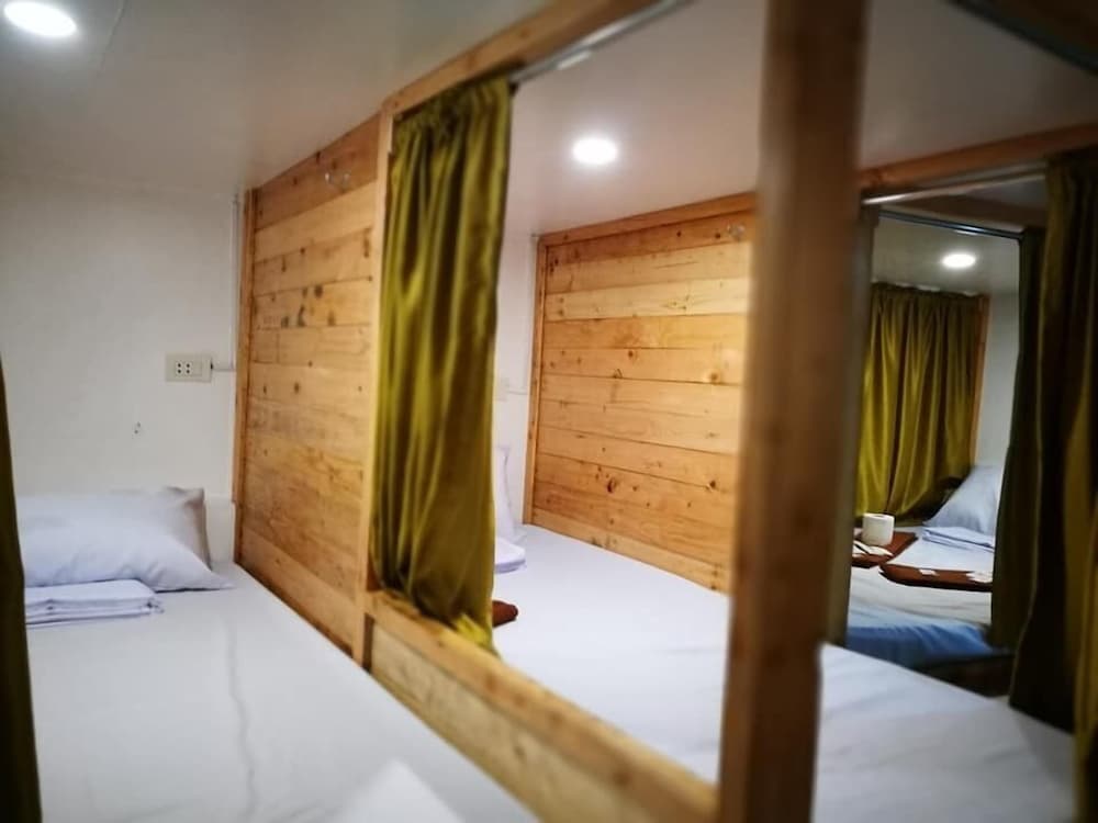 Фото 8th Street Hostel