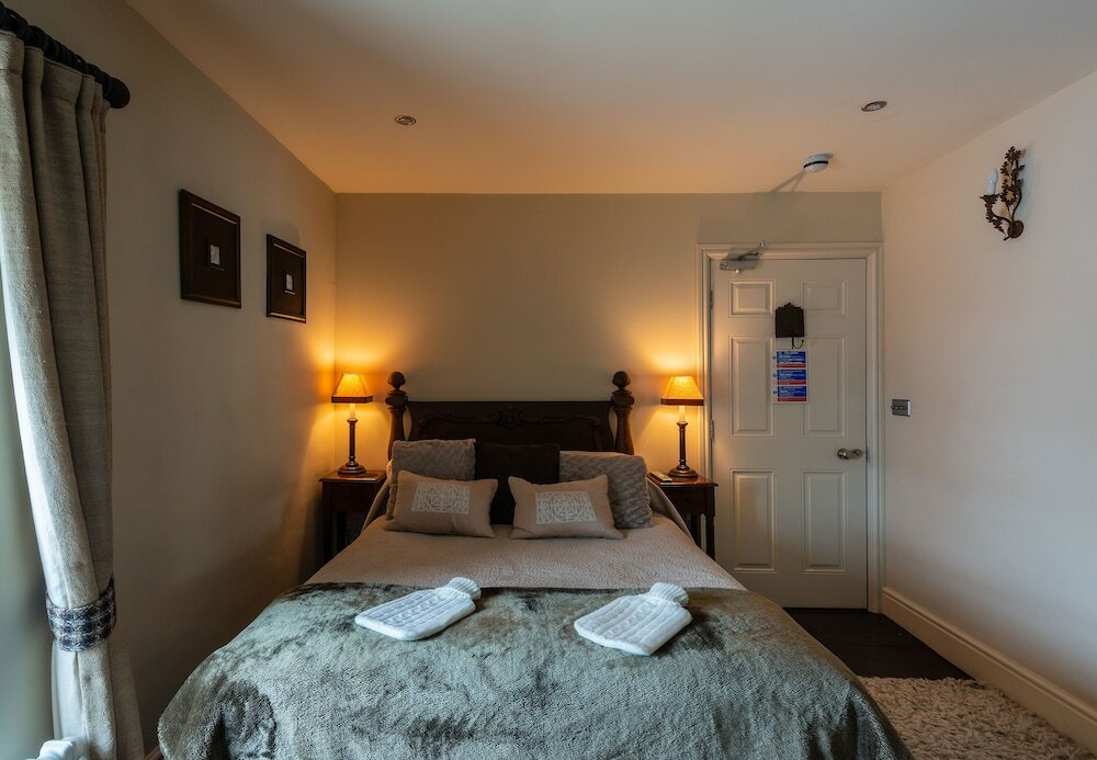 Фото The New White Lion