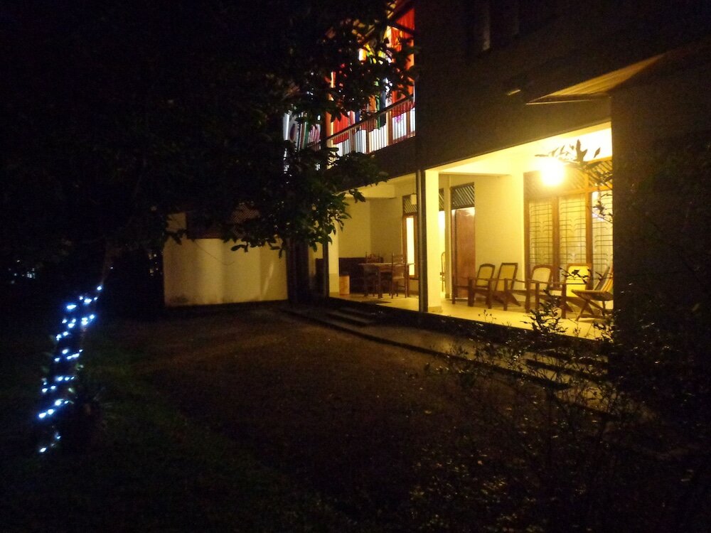 Фото Brown's Edge Residence