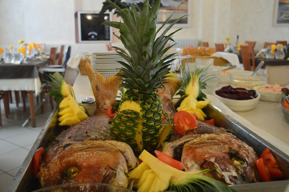 Фото Hotel Karin