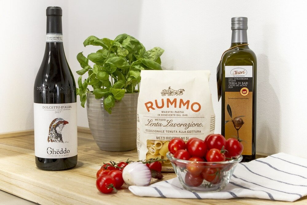 Фото GetTheKey San Vitale Apartment