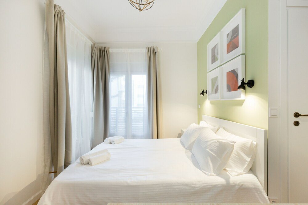 Фото Dinostratus House