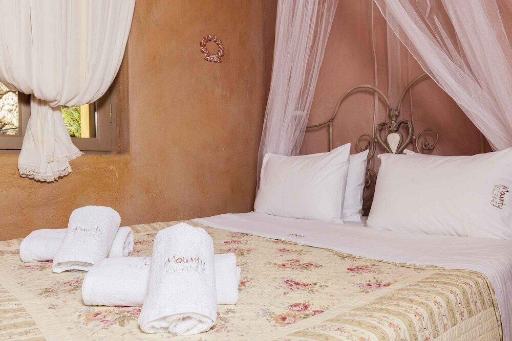 Фото Villa Orfeas- Mounty Island Villas