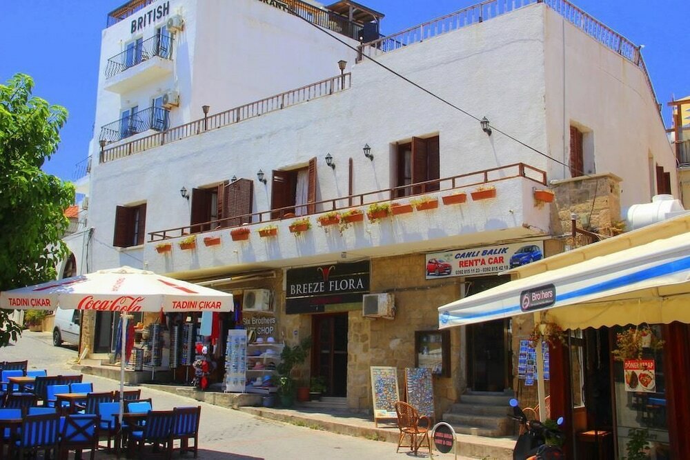 Фото отеля 1