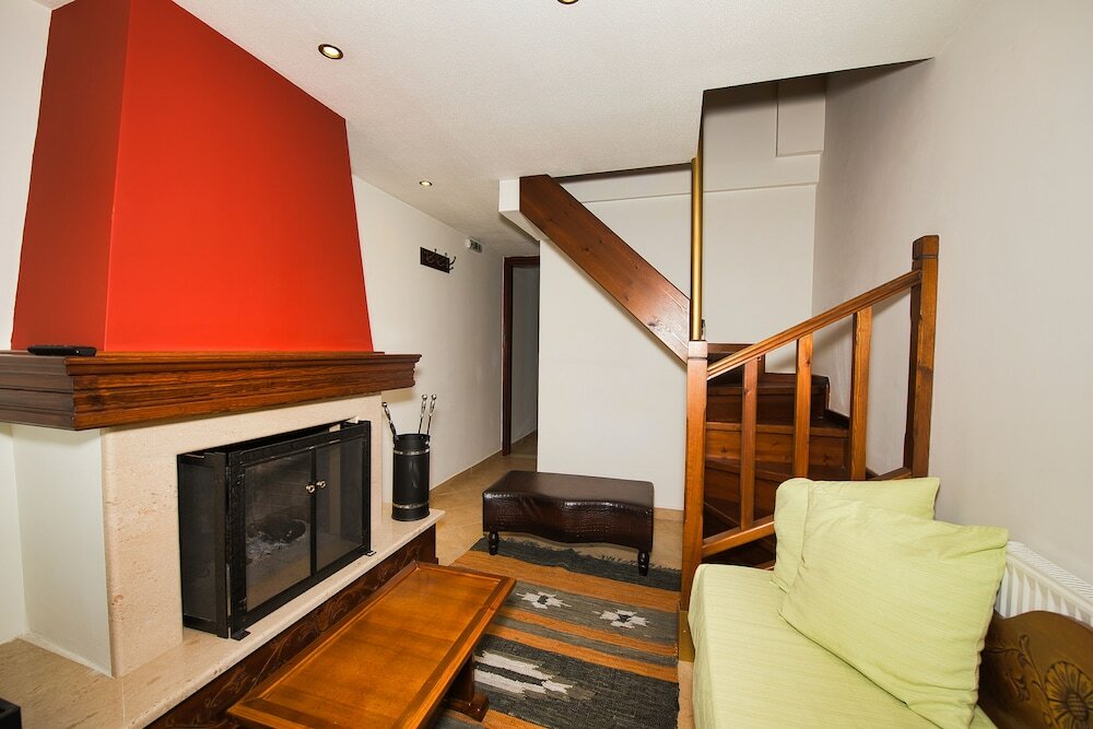 Фото Anemoessa Traditional Village Hotel