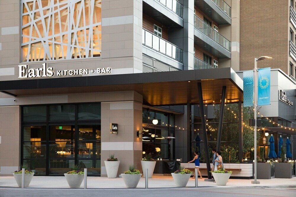 Фото Urbanlights at Legacy West