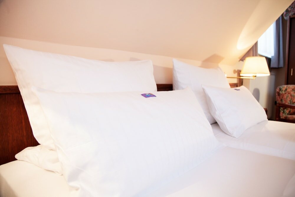 Фото Hotel Lonac