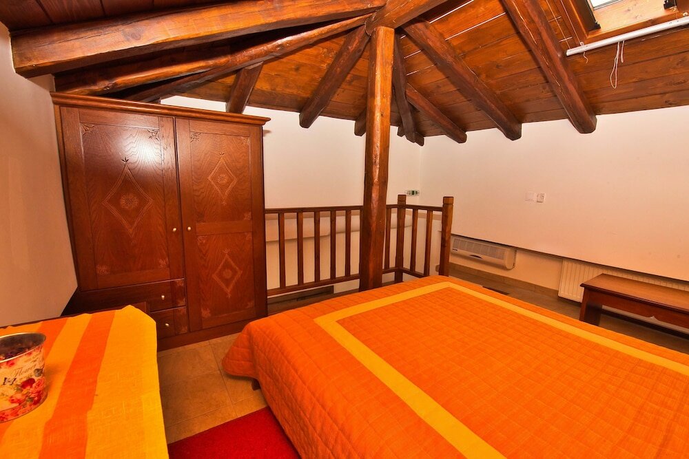 Фото Anemoessa Traditional Village Hotel