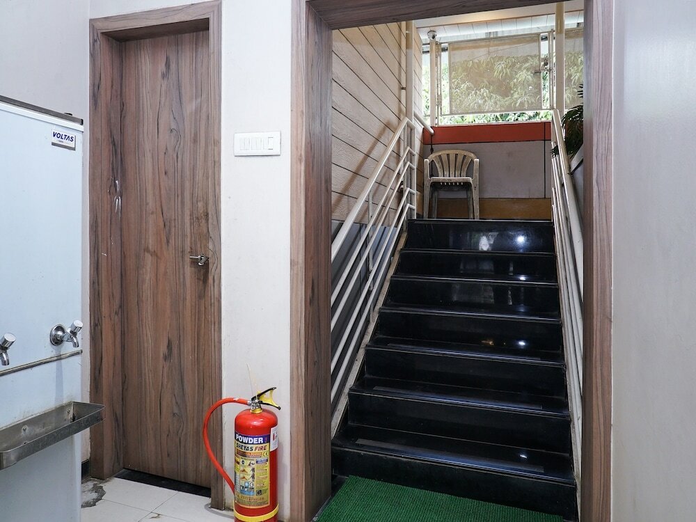 Фото Oyo 23693 Savedi