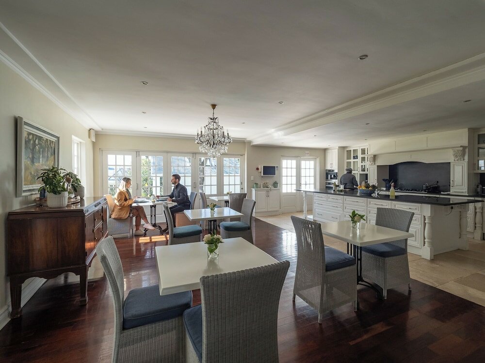 Фото Oxford Healthcare Retreat