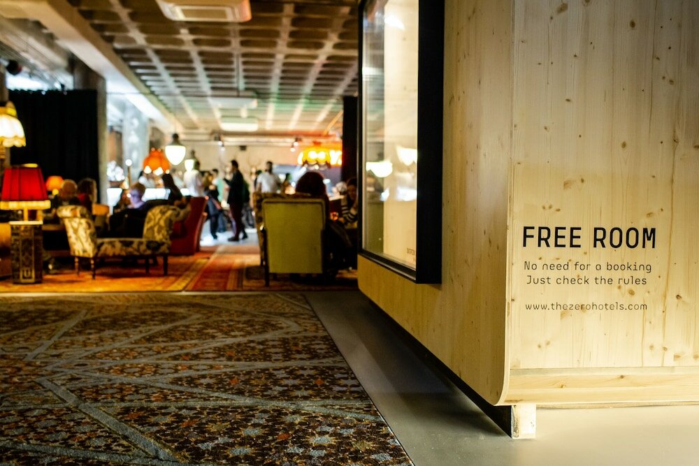 Фото Zero Box Lodge Porto