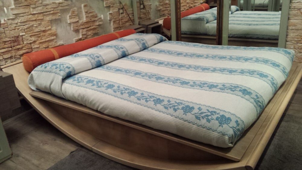 Фото Hospitales del Pellegrino Trastevere