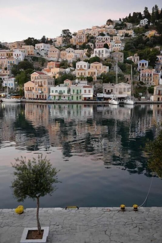Гостиница Symi Port View Apartment в Сими