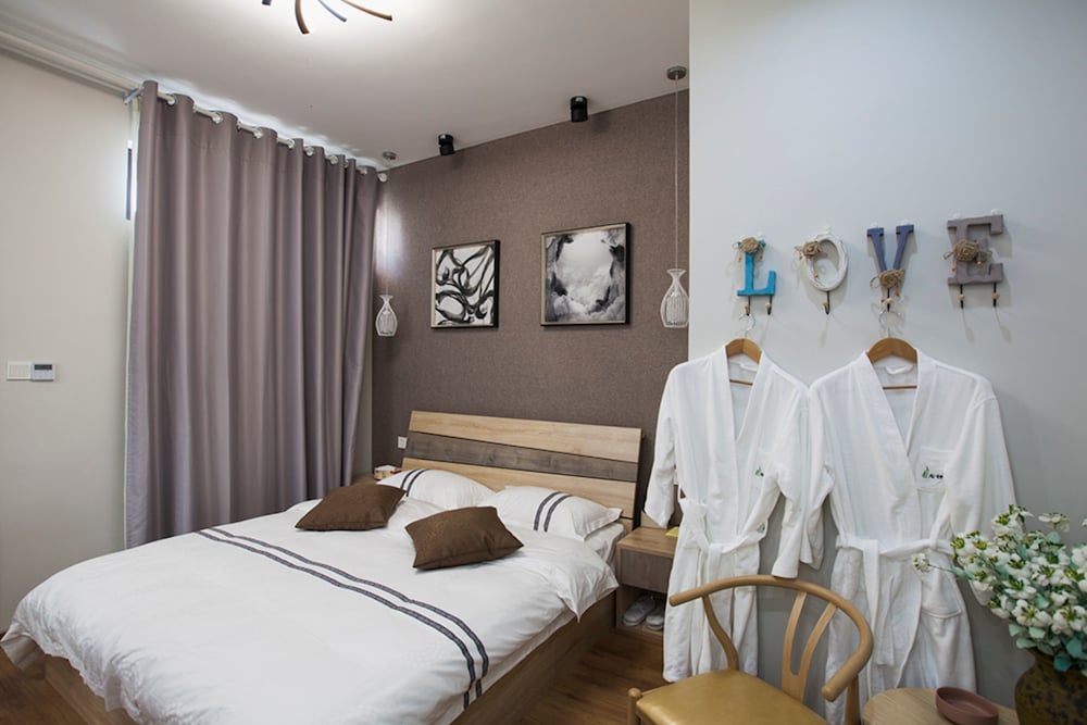 Фото Floral Hotel Nanjing Zuolingyoushe