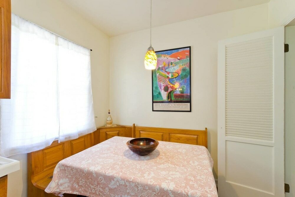 Фото Hollywood Hills Canyon Breezes