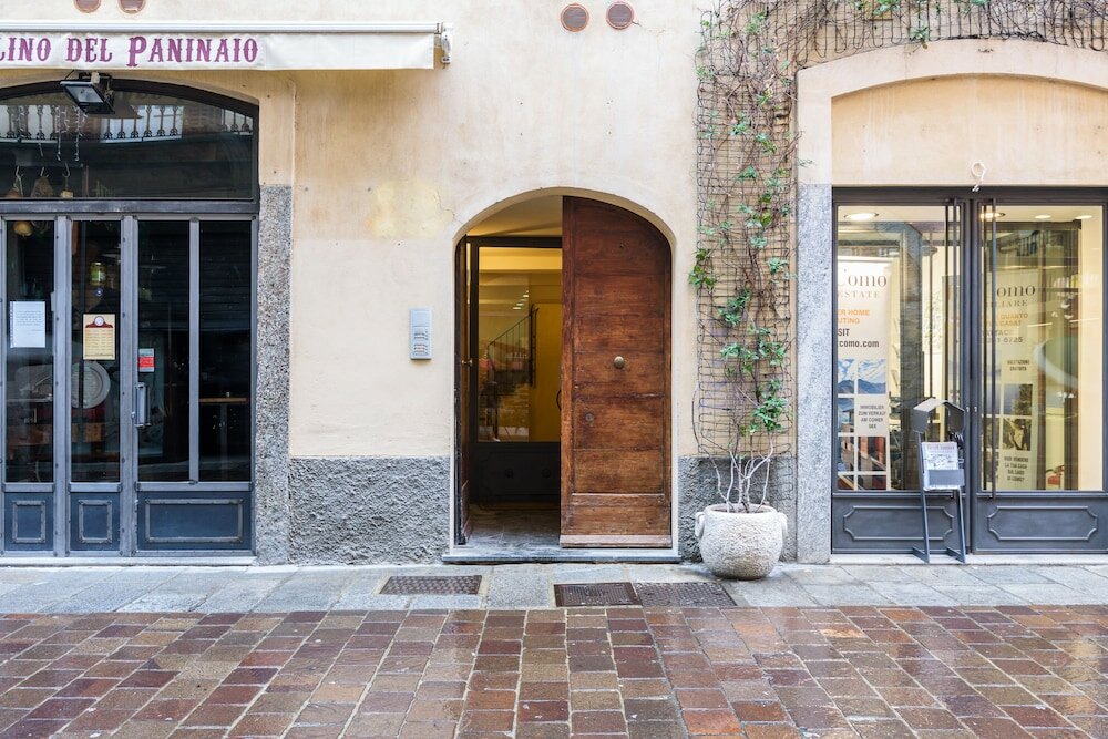 Фото MyHomeInComo - MC Julian Apartment