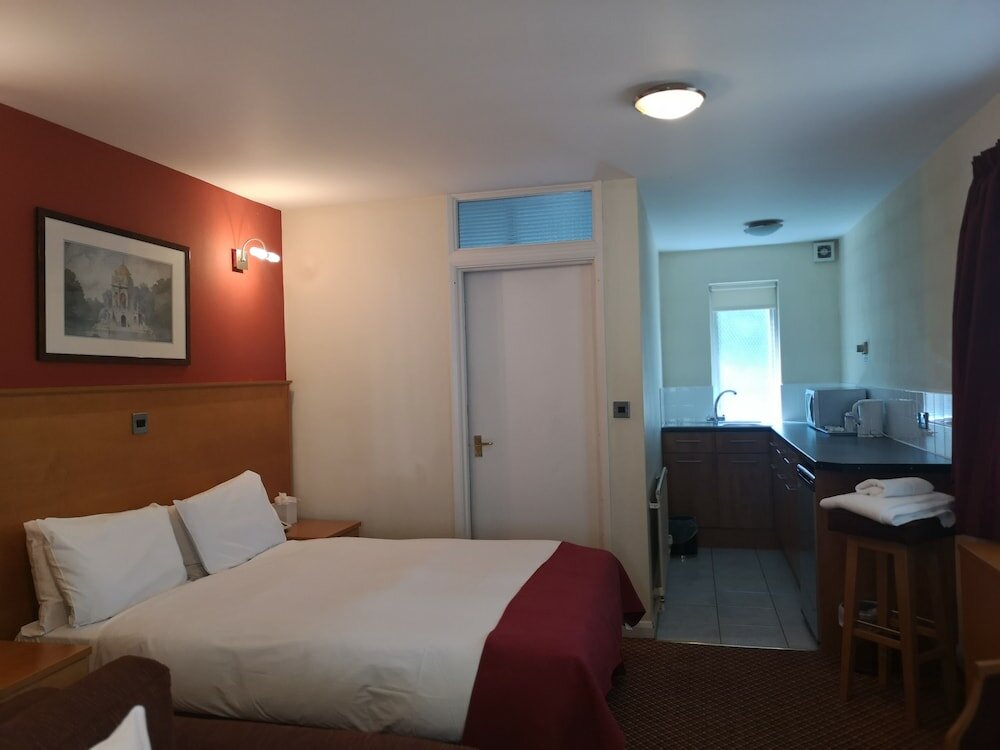 Фото The Tudor Hotel