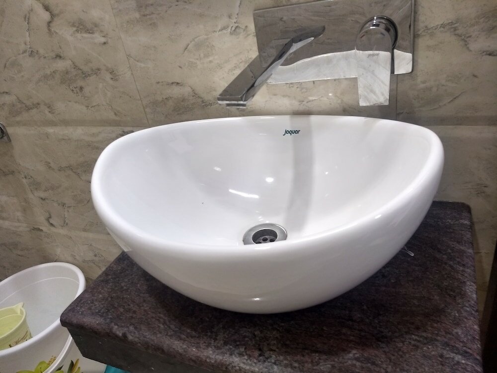 Фото Hotel Reyansh