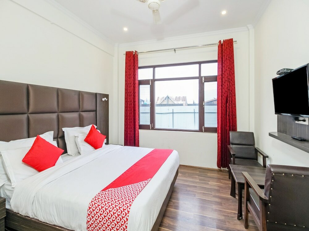 Фото Capital O 29999 Hotel Green Ambition