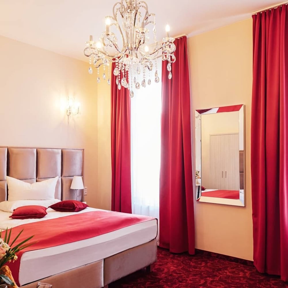 Фото Hotel Hamburger Perle