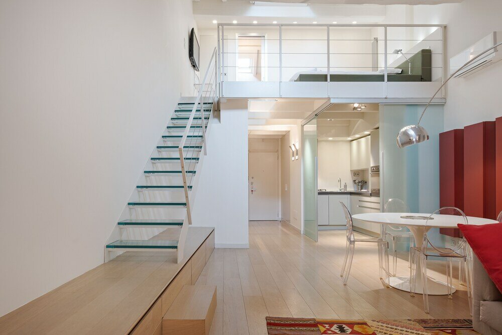 Фото In the Shadow of the Two Towers