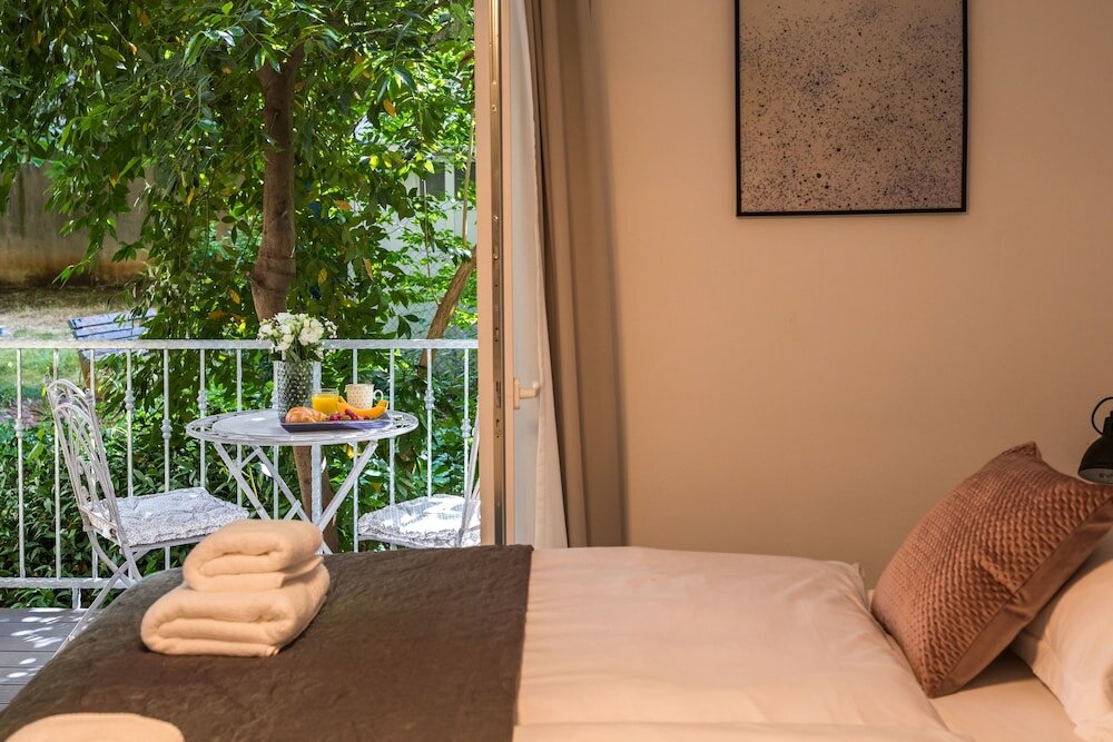 Фото Luxury Rooms With Balcony