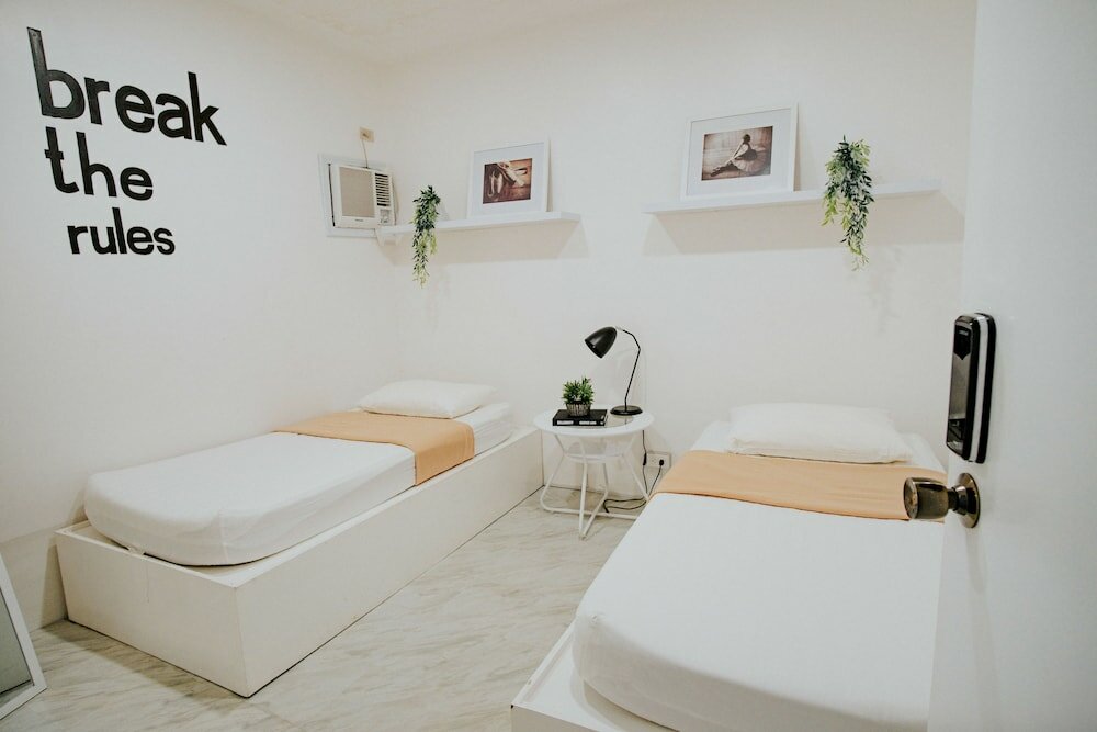 Фото Murals Hostel and Cafe