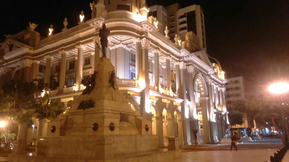 Фото отеля 3