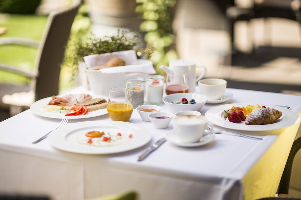 Фото Boutique Hotel Zum Rosenbaum