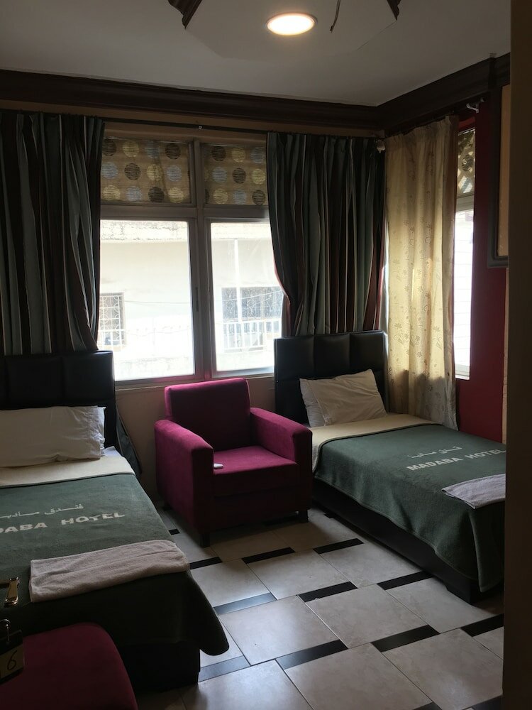 Фото Madaba Hotel