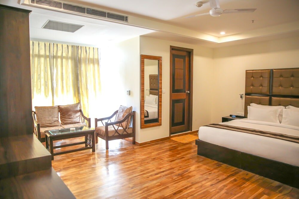 Фото отеля 2