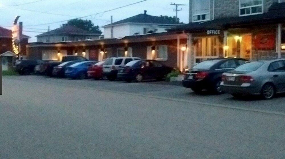 Фото отеля 3