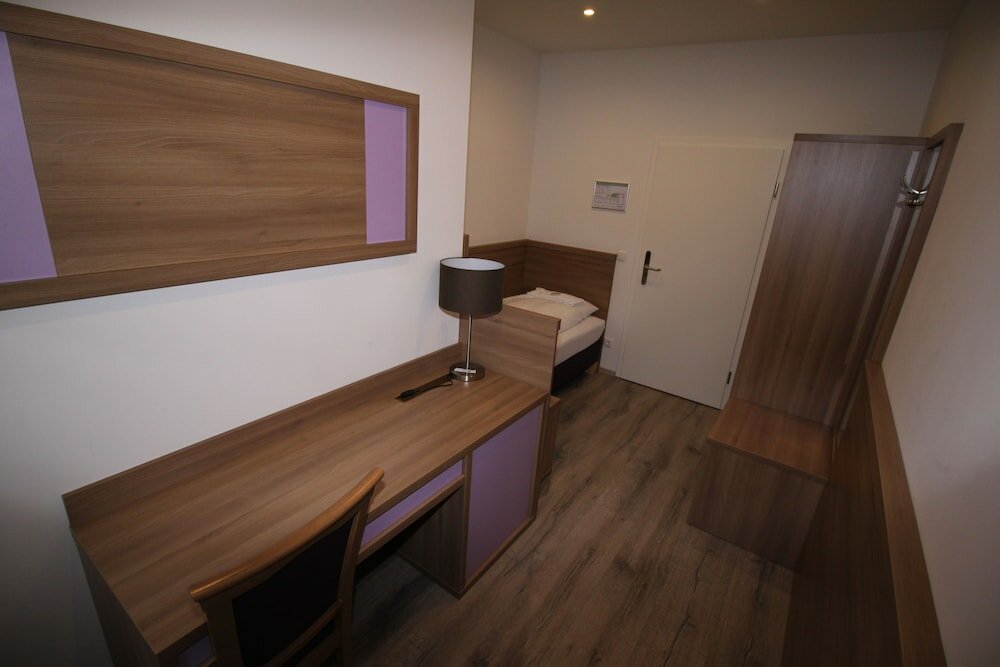 Фото Slamba Hostel Augsburg