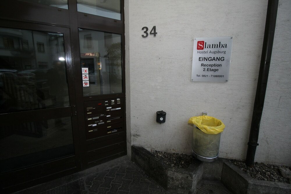 Фото Slamba Hostel Augsburg