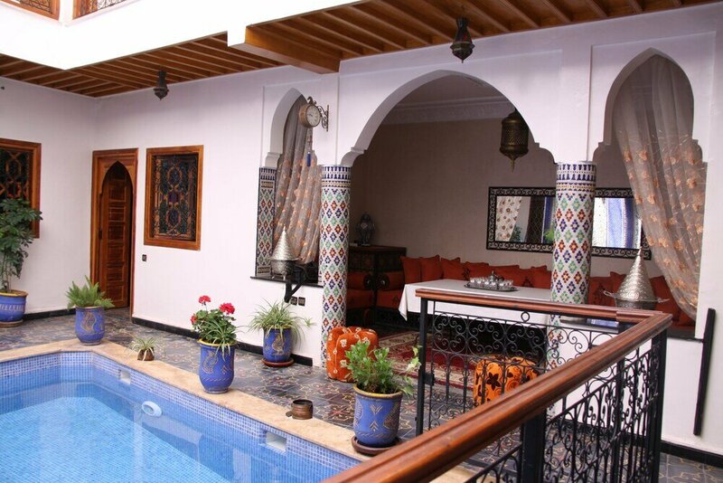 Гостиница Riad Porte Des 5 Jardins в Марракеше