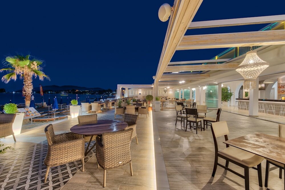 Фото Mandala Seafront Suites