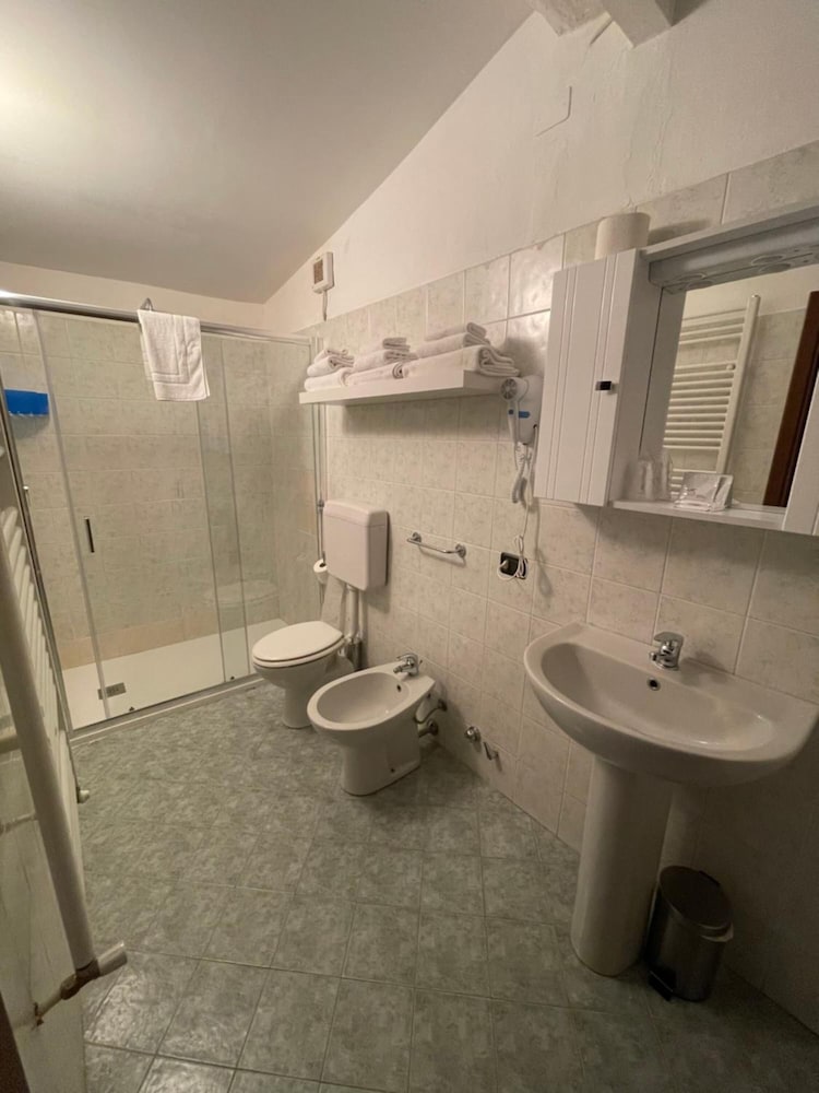 Фото Hotel Duca di Tromello