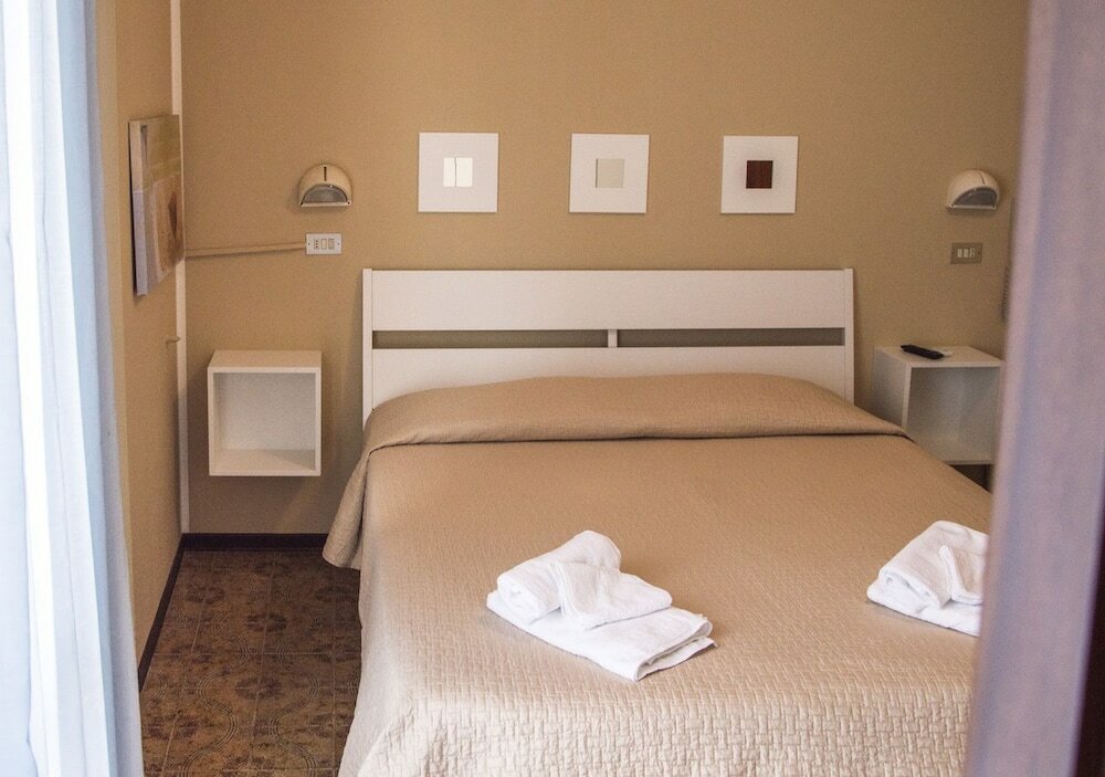 Фото Hotel Fucsia