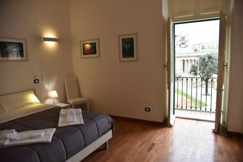 Гостиница Dimora San Biagio Suites & Apartment в Лечче