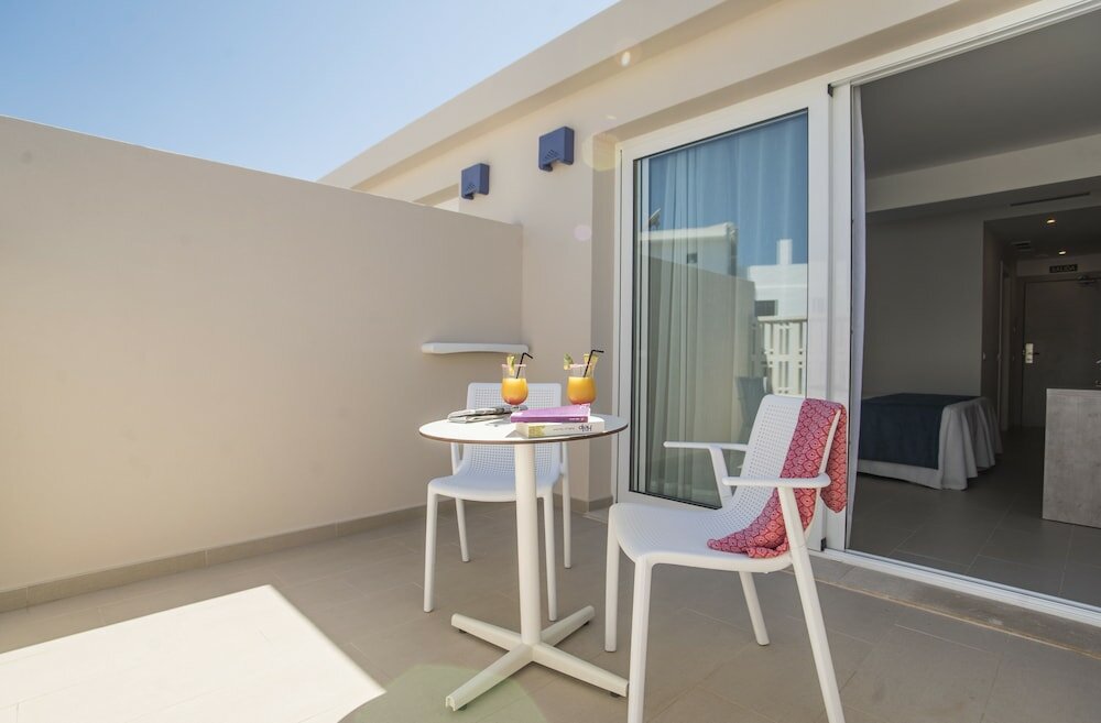 Фото Hotel Voramar Formentera