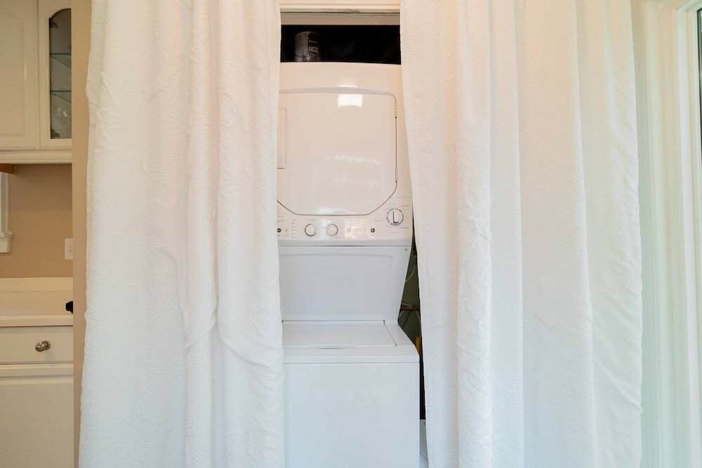 Фото The Palms Cottage Private Pool, Downtown, Beach, The Square