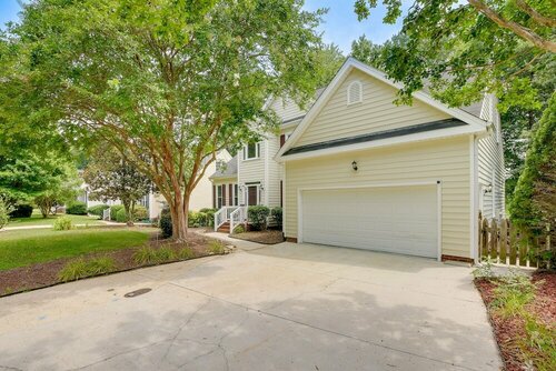 Гостиница Lakefront Raleigh Retreat ~ 7 Mi to Downtown! в Роли