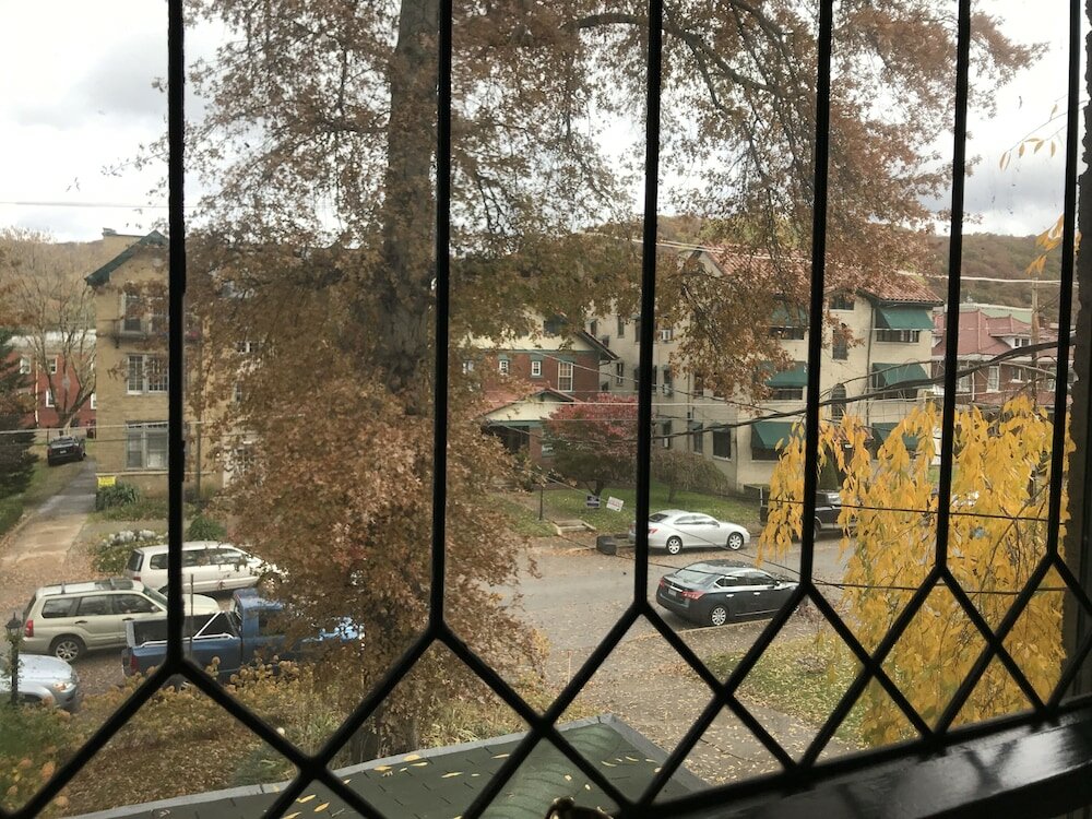 Фото Brass Pineapple Inn